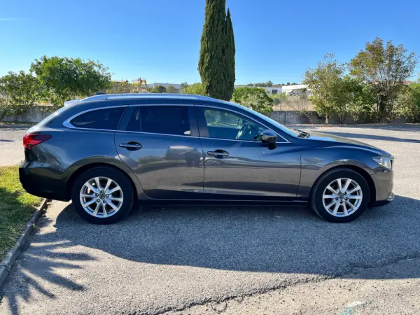 Mazda 6 2.2 SKY-D Excellence Navi 9