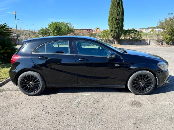 Mercedes-Benz A 180 d Fleet Pack Urban 9