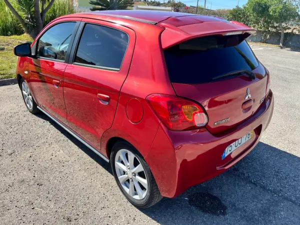 Mitsubishi Space Star 1.2 Intense 4