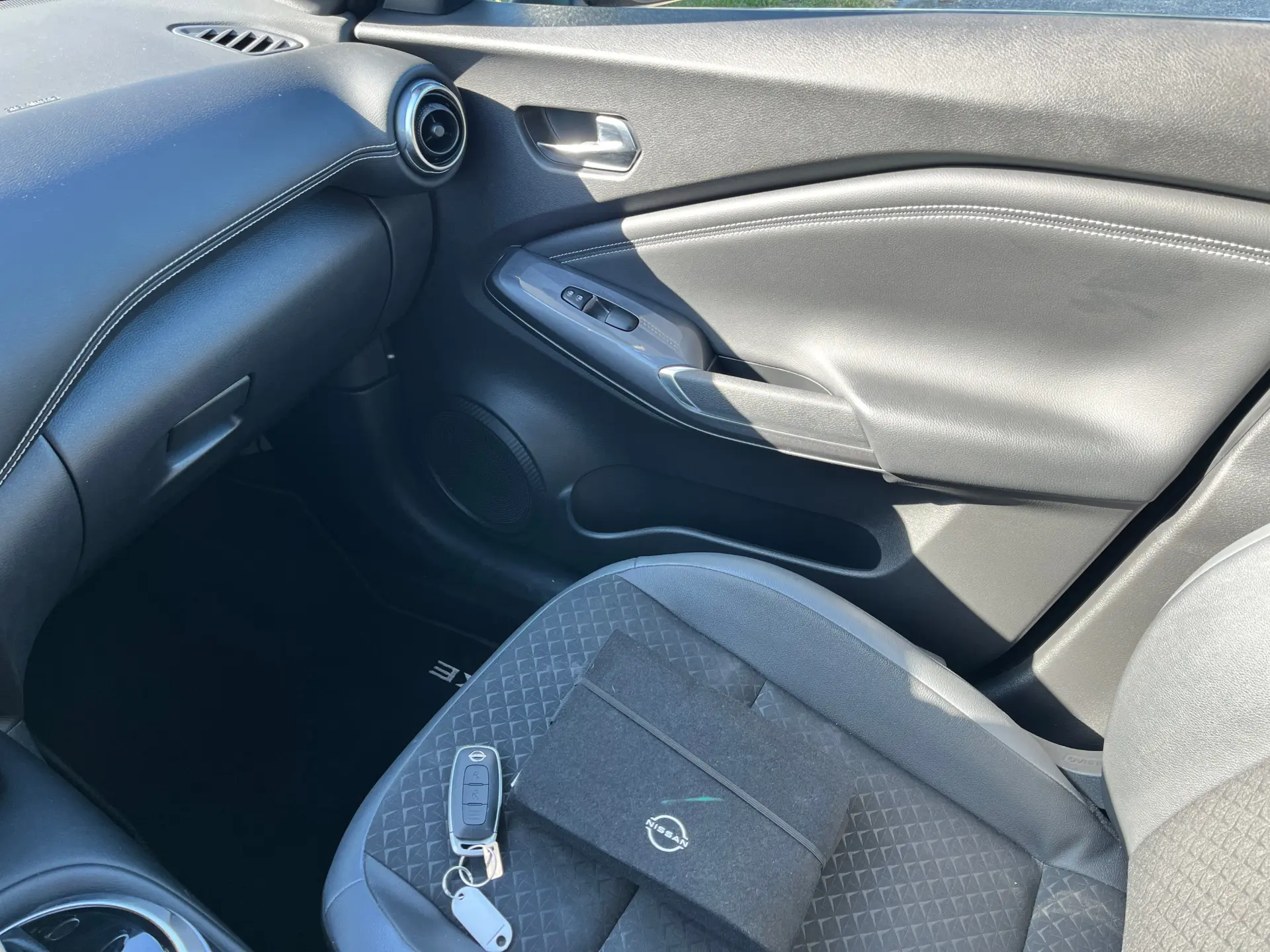 Nissan Juke 1.6 Hybrid N-Connecta NAV. 22