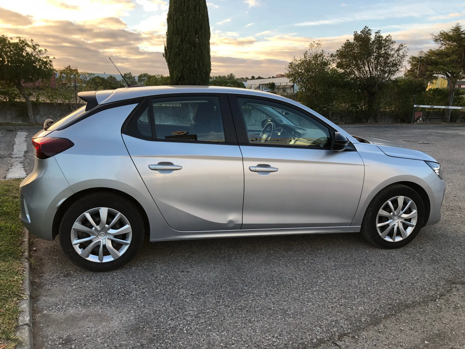 Opel Corsa 1.2 T Business Edition 9