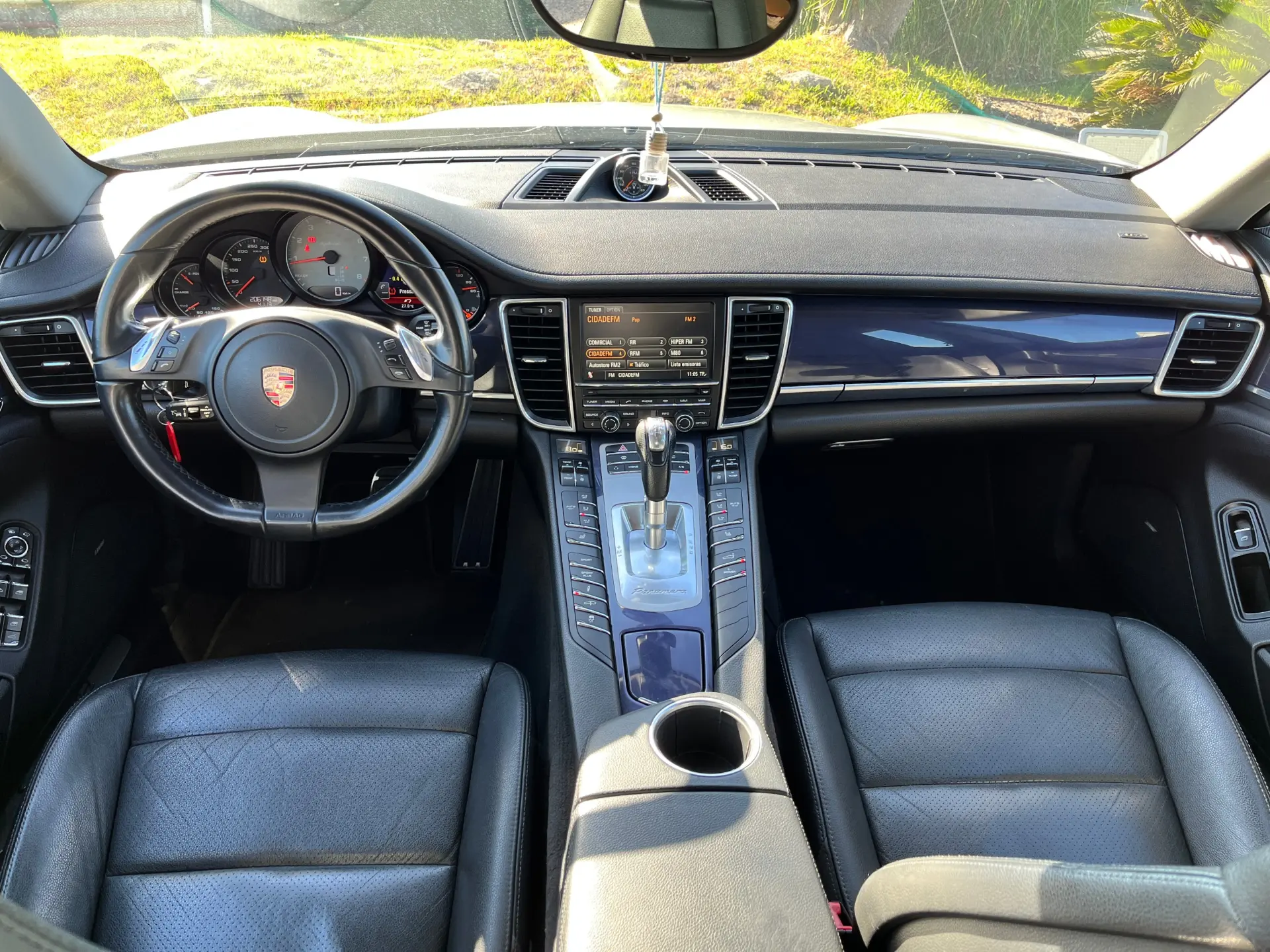 Porsche Panamera S Hybrid 13