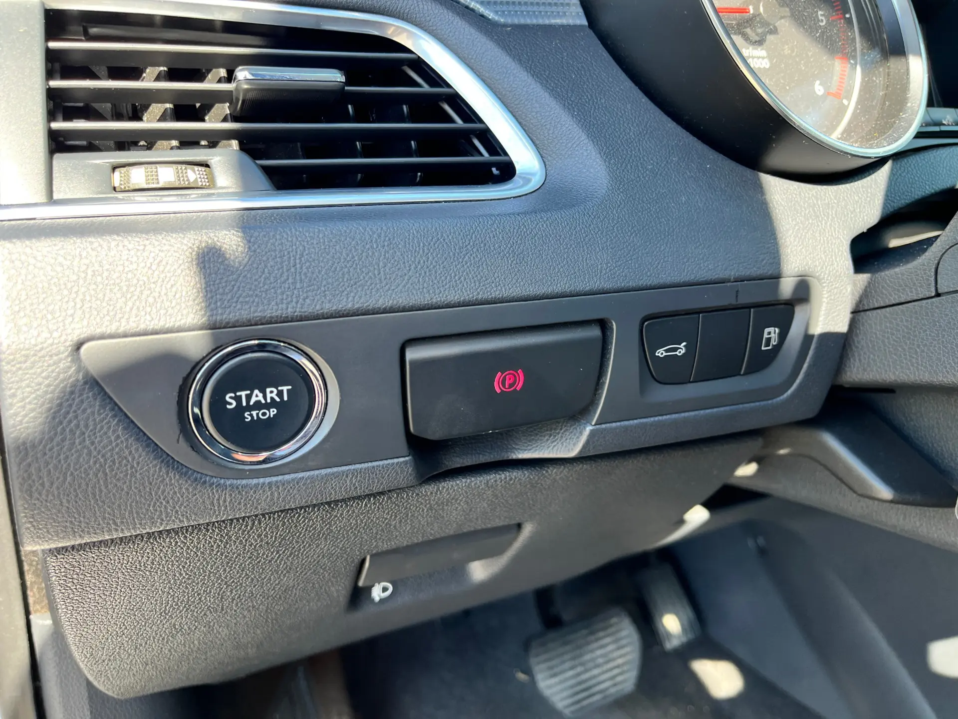 Peugeot 508 SW 1.6 BlueHDi Ac.P.B.J17 EAT6 14