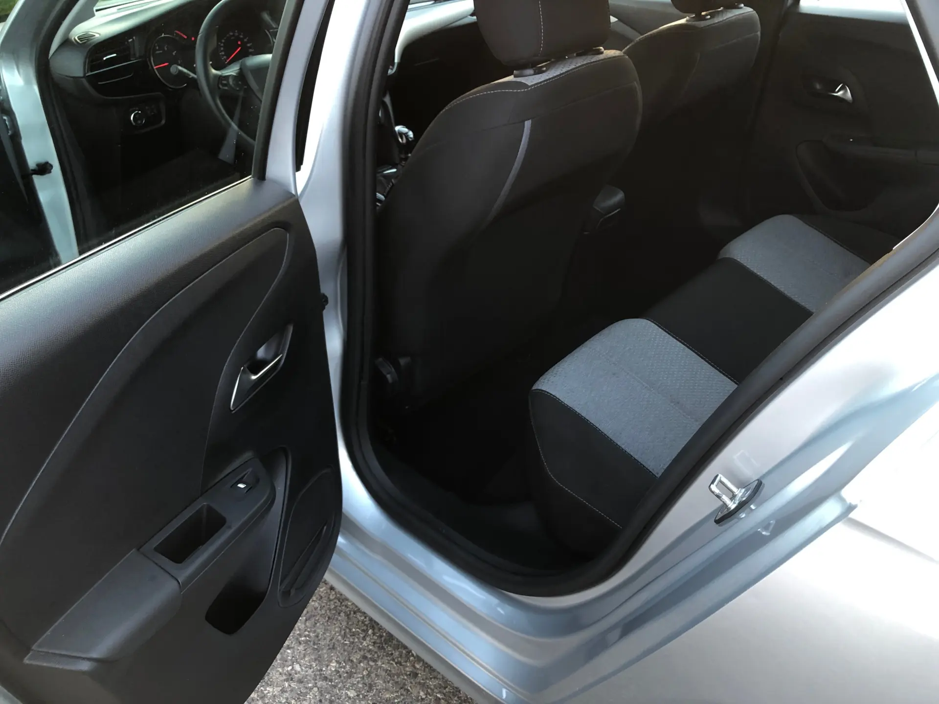 Opel Corsa 1.2 T Business Edition 21