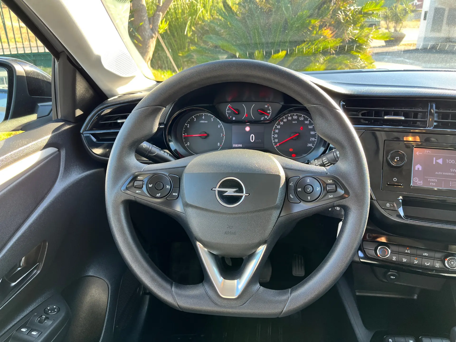 Opel Corsa 1.2 T Business Edition 12