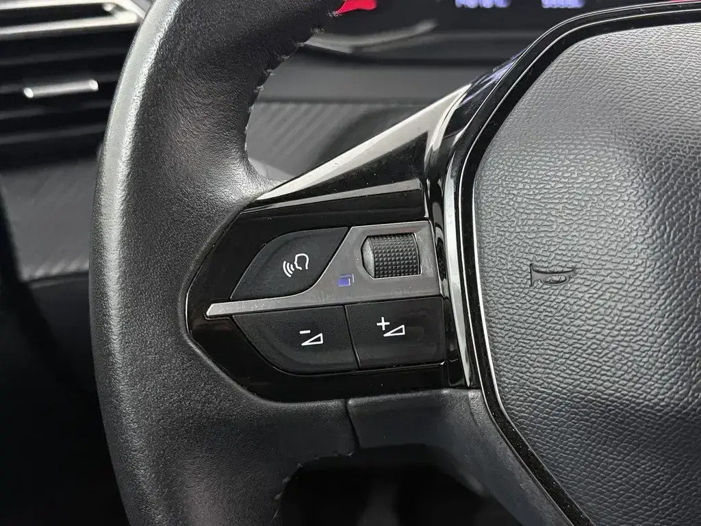 Peugeot 208 1.2 PureTech Active Pack 8