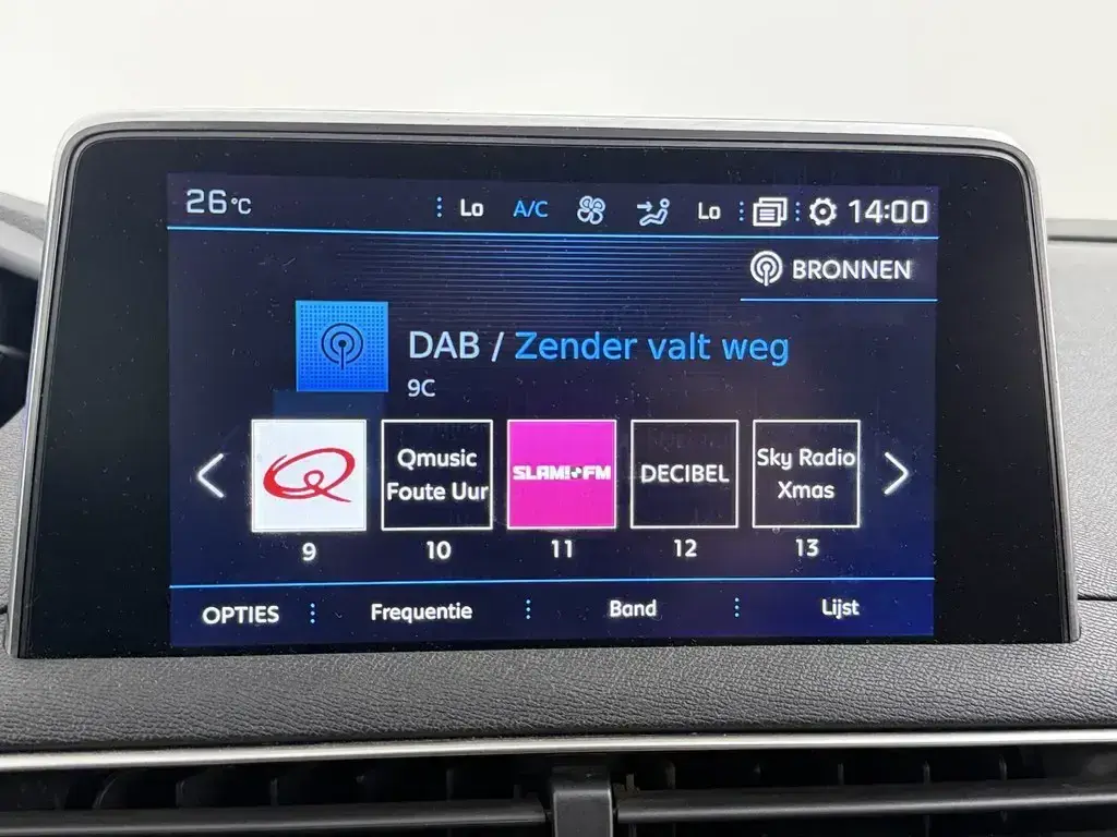 Peugeot 5008 1.2 PureTech Allure 16