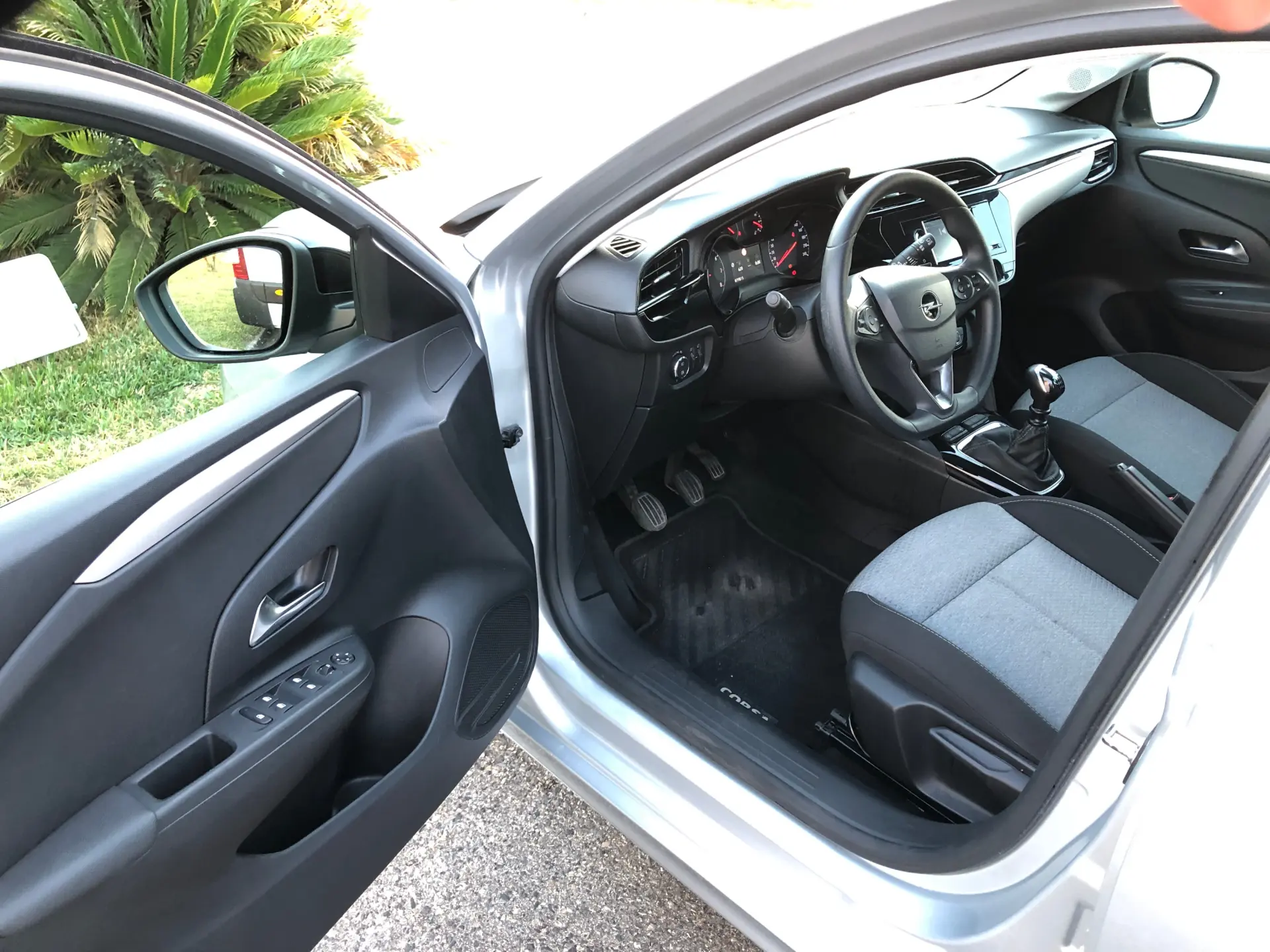 Opel Corsa 1.2 T Business Edition 17