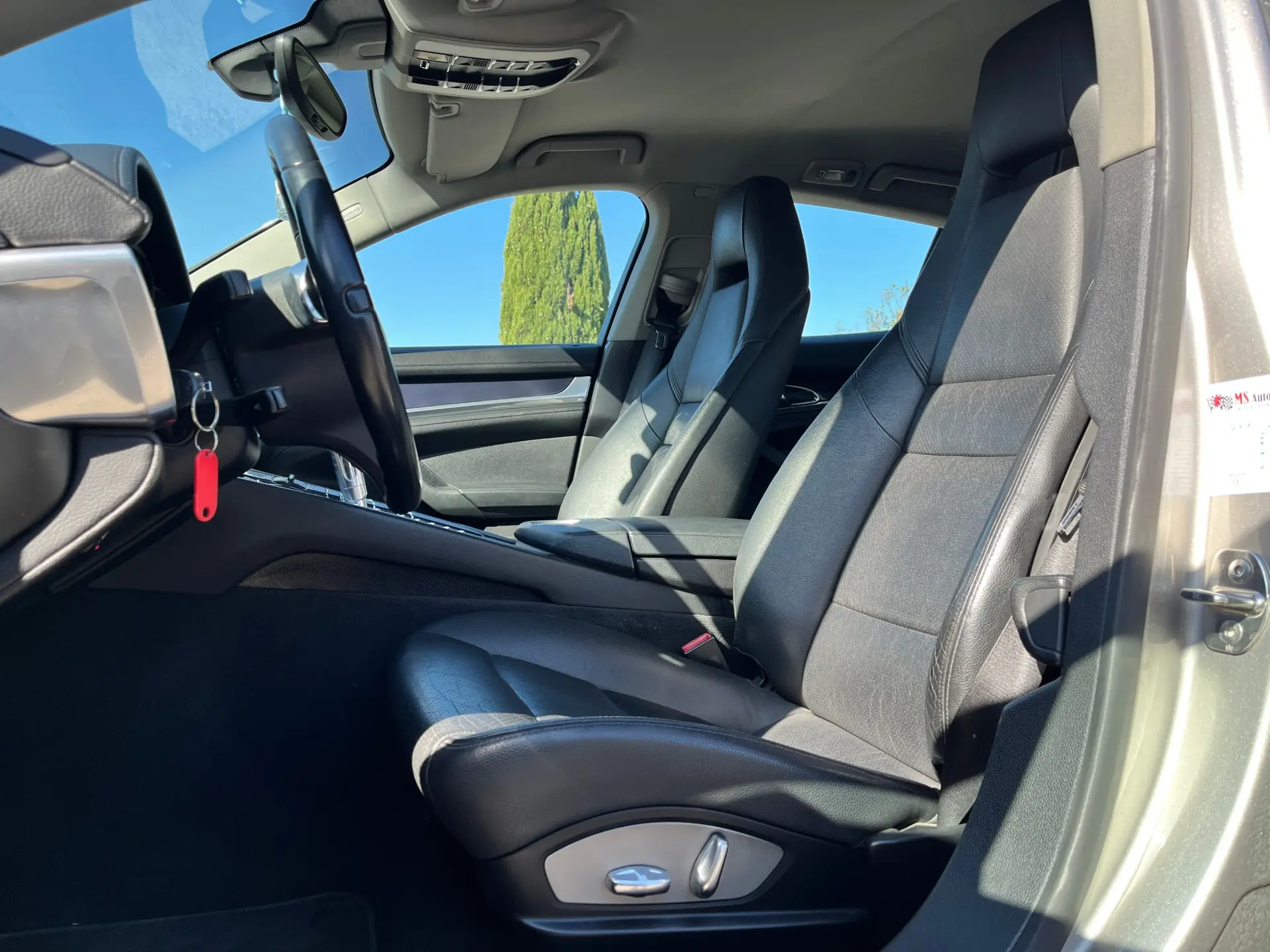 Porsche Panamera S Hybrid 19