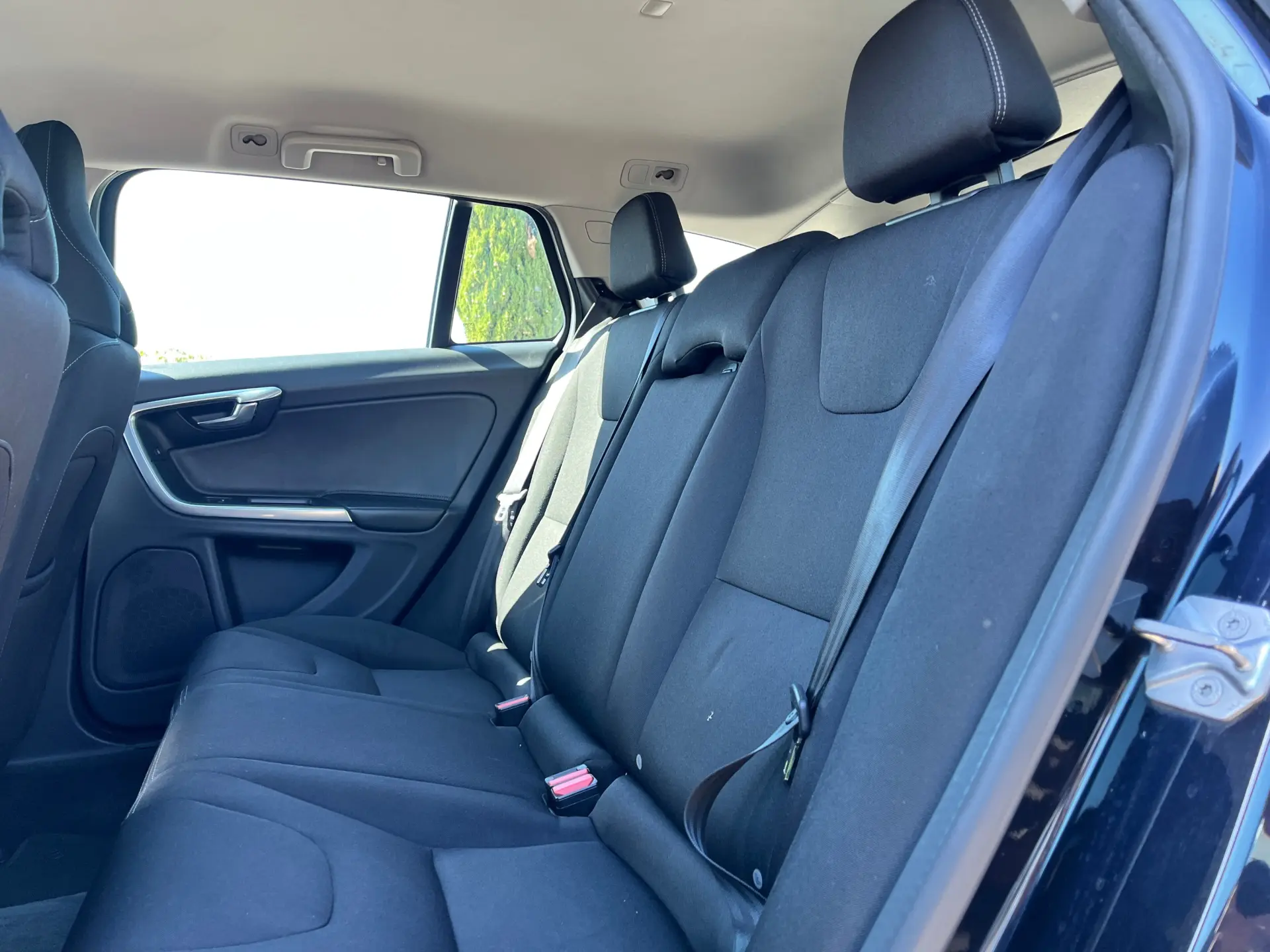 Volvo V60 2.0 D2 Momentum 19