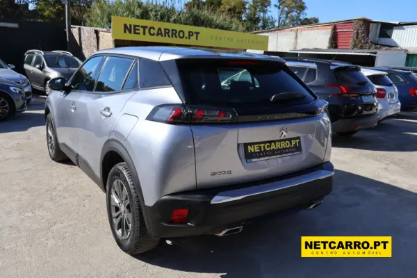 Peugeot 2008 1.2 PureTech Active Pack EAT8 3