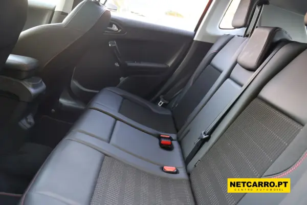 Peugeot 2008 PureTech 130 GT Pack 19