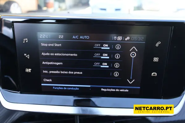 Peugeot 2008 1.2 PureTech Active Pack EAT8 10