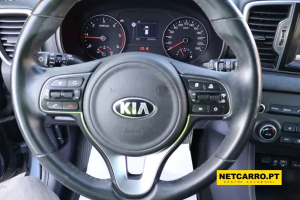 Kia Sportage 1.7 CRDI 2WD Attract 8