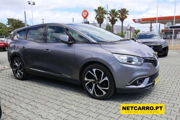 Renault Grand Scénic Outro 2