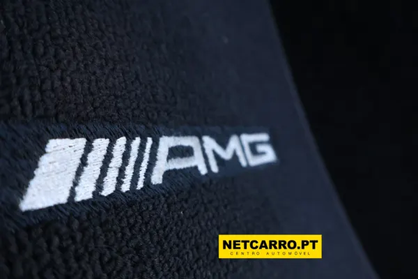 Mercedes-Benz GLA 200 d AMG Line 14