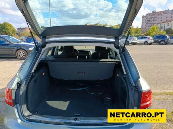 Audi A4 Avant 2.0 TDI 11