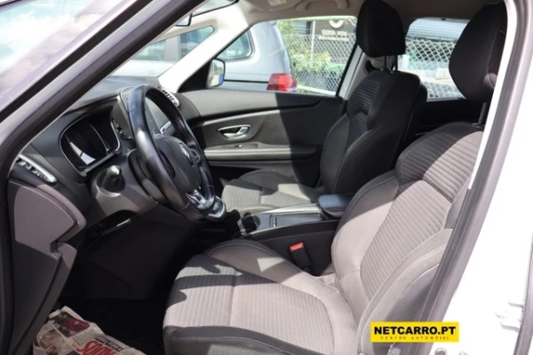 Renault Scénic ENERGY DCI 110 INTENS 5