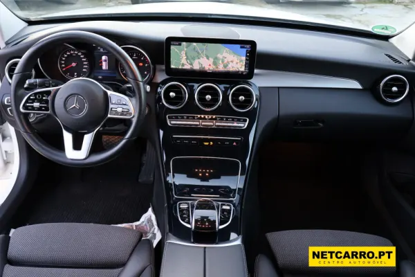 Mercedes-Benz C 300 de Avantgarde 9