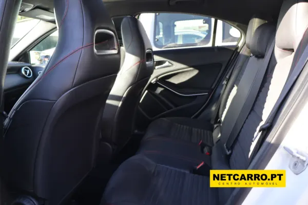 Mercedes-Benz A 180 Dynamic Edition 12