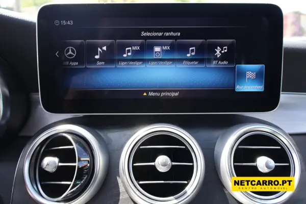 Mercedes-Benz C 300 plug-in 10