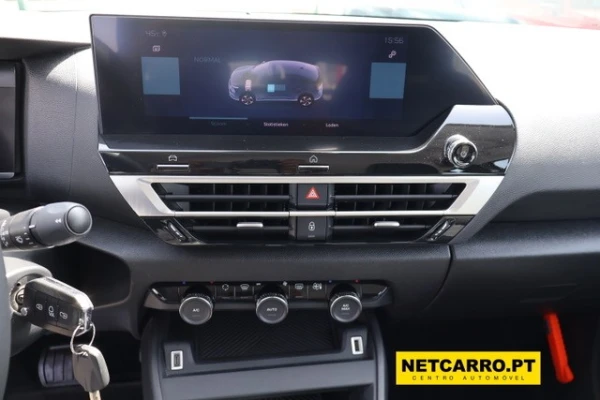Citroën e-C4 null 8