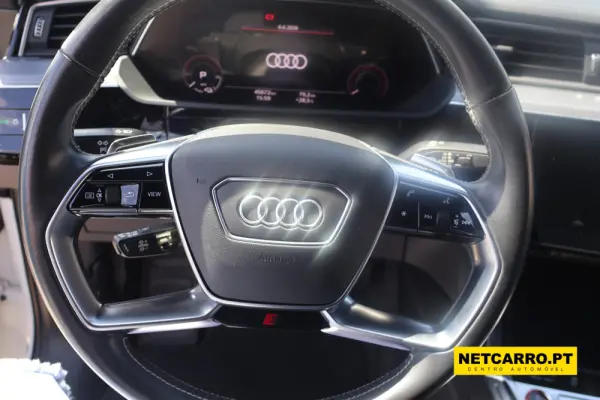 Audi e-tron Sportback S quattro 7
