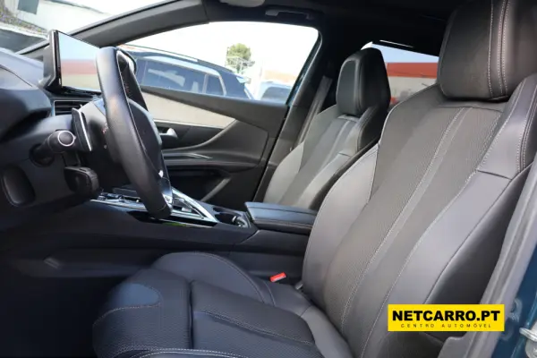 Peugeot 5008 1.5 BlueHDi GT Line J19 EAT8 6