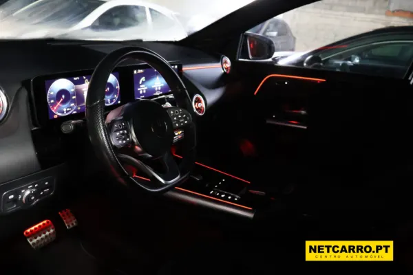 Mercedes-Benz GLA 200 d AMG Line 16