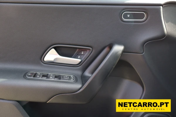 Mercedes-Benz A 180 d Business Solutions 10