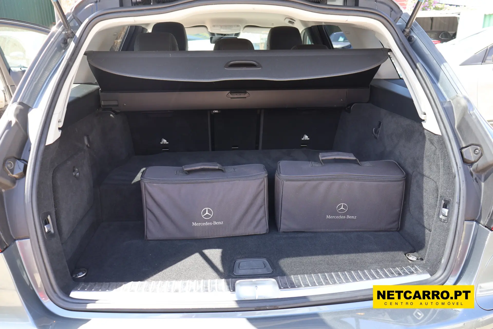 Mercedes-Benz C 300 plug-in 14