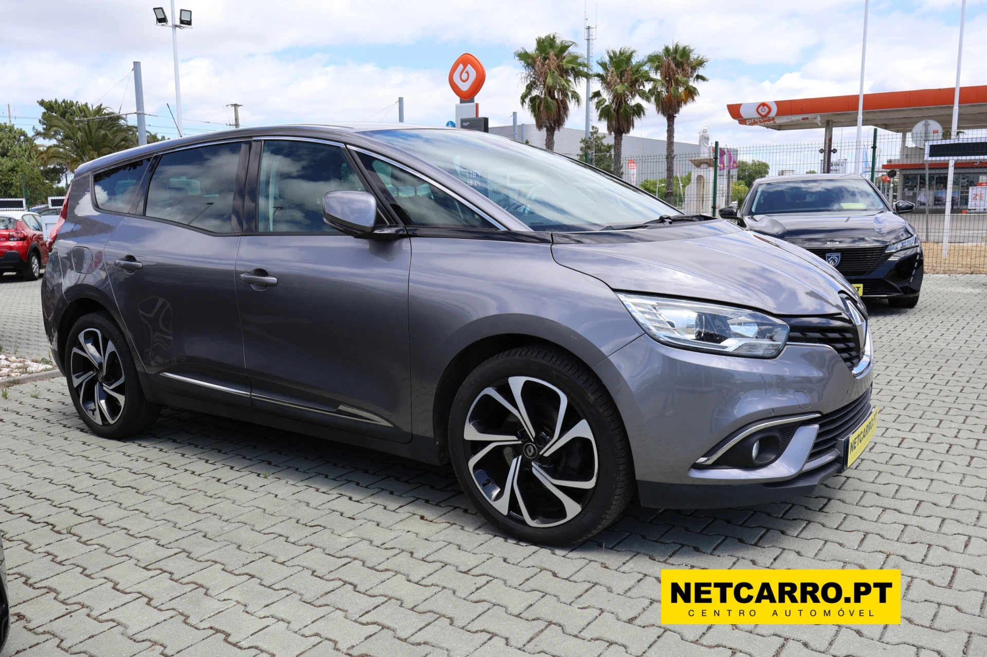 Renault Grand Scénic Outro 2