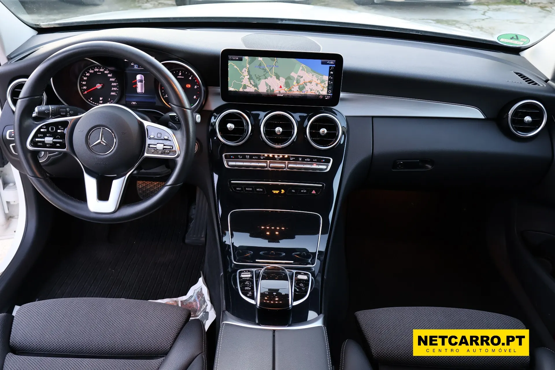 Mercedes-Benz C 300 de Avantgarde 9