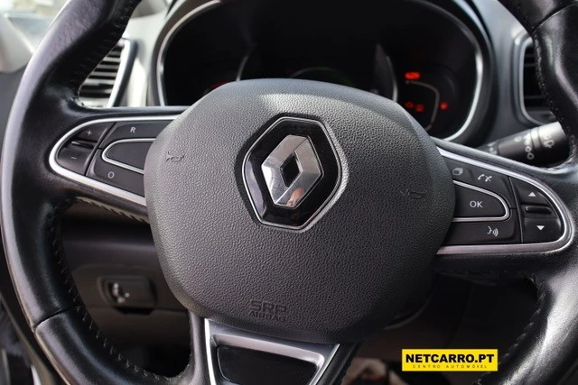 Renault Scénic ENERGY DCI 110 INTENS 9