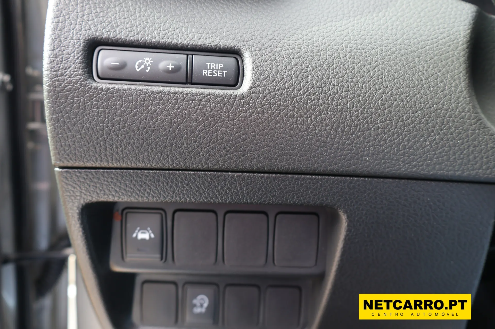 Nissan Qashqai 1.5 dCi N-Connecta 12