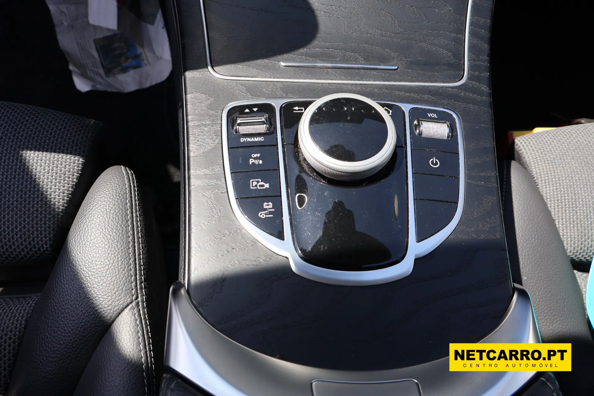 Mercedes-Benz C 300 plug-in 11