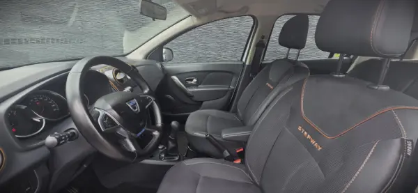 Dacia Sandero 0.9 TCe SL Explorer 15