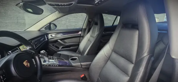 Porsche Panamera Platinum Edition 20