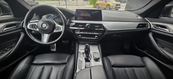 BMW 530 e iPerformance Pack M 14