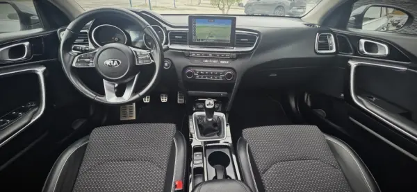 Kia Ceed 1.0 T-GDI GT Line 11