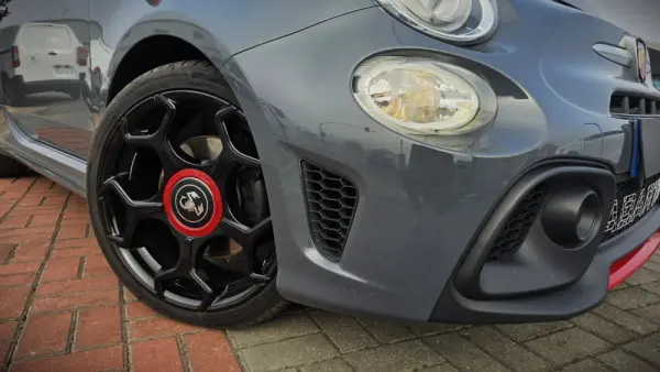 Abarth 595C 1.4 T-Jet 4