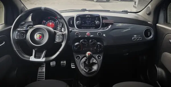 Abarth 595C 1.4 T-Jet 15