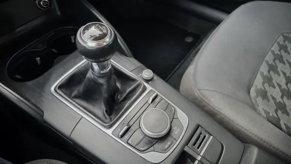 Audi A3 Sportback 1.6 TDi Business Line Attraction 23