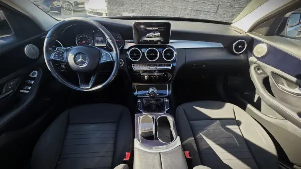 Mercedes-Benz C 180 BlueTEC Avantgarde 6