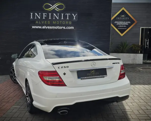 Mercedes-Benz C 250 COUPÉ d AMG Line Aut. 9
