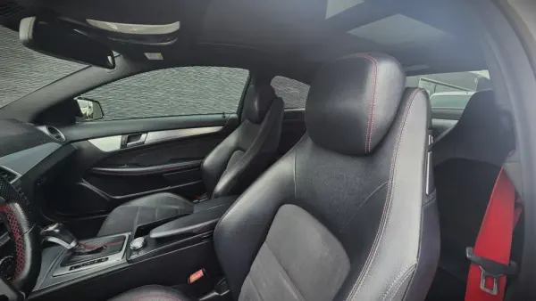 Mercedes-Benz C 250 COUPÉ d AMG Line Aut. 21