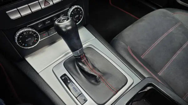 Mercedes-Benz C 250 COUPÉ d AMG Line Aut. 28