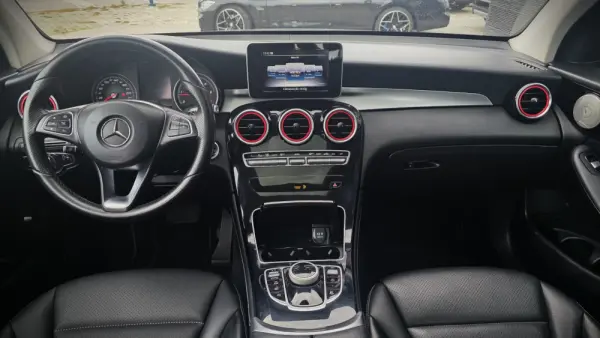 Mercedes-Benz GLC 250 d 4-Matic 8