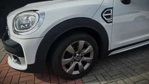 MINI Countryman Cooper D 4