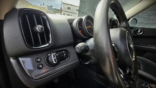 MINI Countryman Cooper D 15